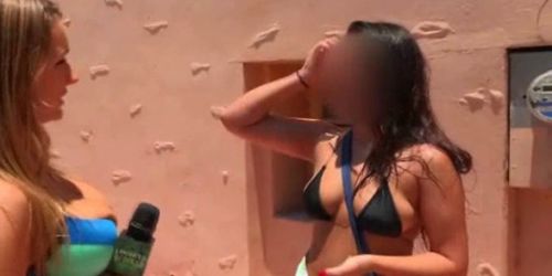 Amateur Girls Cover Titties In Cash At Outdoor Stunt