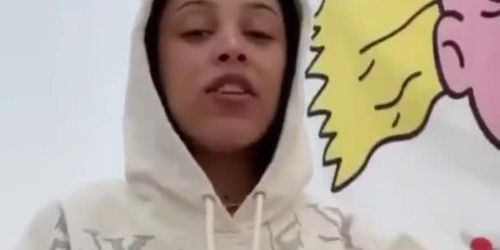 Slow-mo nipple slip - XVIDEOS.COM