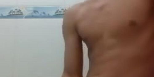 STRAIGHT LATINO TEEN WANKS & CUMS