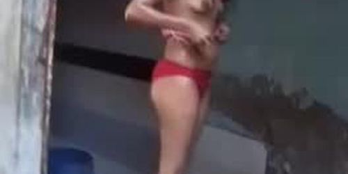 Desi girl bathing (Desi XXX)