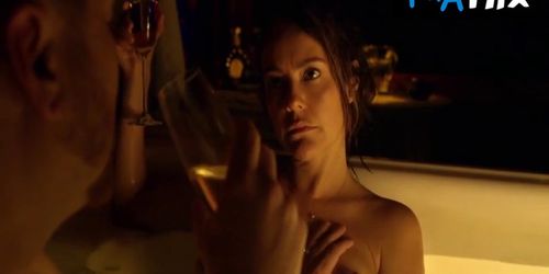 Umaña porn video – Cristina Umana Nude Scene  in Narcos