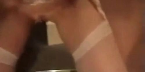 UK sex mad webcammer orgasm - video 1