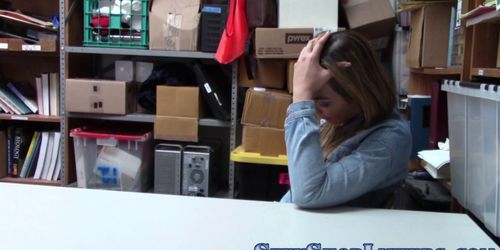 Sexy teen thief banged - video 1