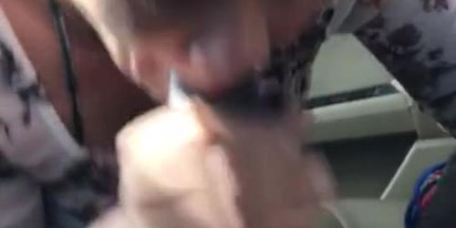 Milf Suck Bbc Good That She Blow Her Nose with Tissue First Before Cumming