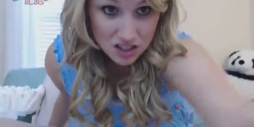 Daisy Wets Diaper in Blue Dress (Dasi West)