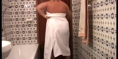 Simona Fogli always takes a hot shower before her