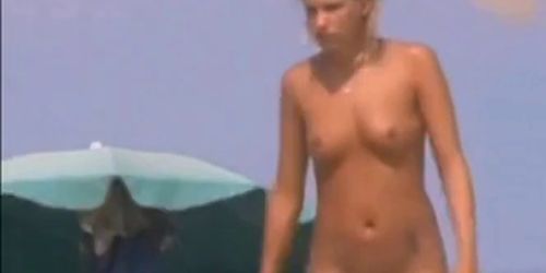 BEACH PUSSY - video 1 (amateur )