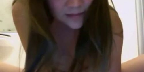 Super Cute College Teen Squirts!