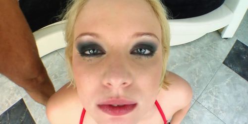 Patriotic Lolly Blond gets bukkaked