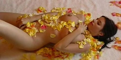 camvivian-playing-with-001-partp55.mp4Playing with my pussy among the petals