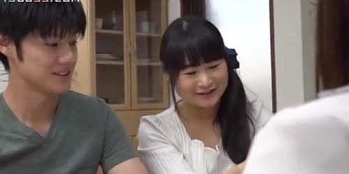 Jaoanese footjob under tabke 2