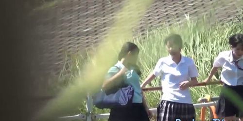 Weird asian students piss - video 1