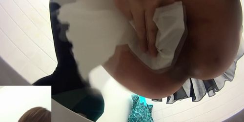 DADDYRAUNCH - Asian ho pisses in toilet