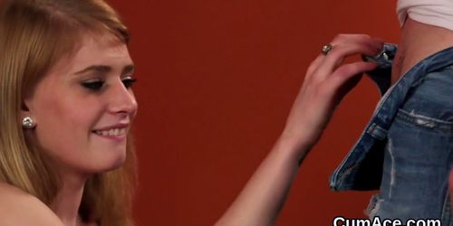 Wicked stunner gets cumshot on her face gulping all the charge