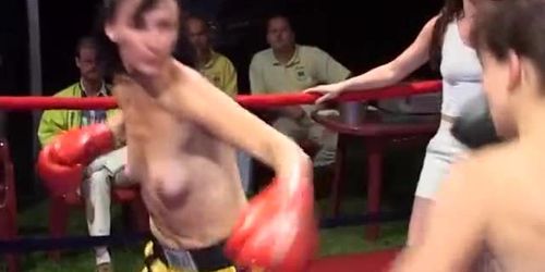 DWW Topless Boxing - Lessja vs Svetlana Kr