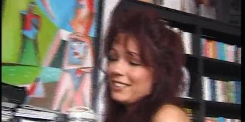 Amateur Girl - Julia Reaves