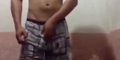 Kuya sekyu showering and stroking before work