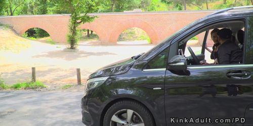 Bare butt anal slave in public (Daniela Dadivoso)