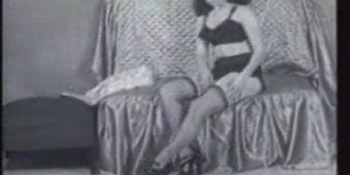 Viejo video porno de Betty Page