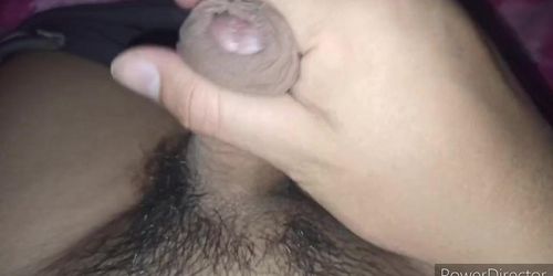 Me juego con mi pene masturbándome 4K-HD DIGITAL