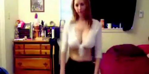 Home-alone girl exposes her large breasts on Skype