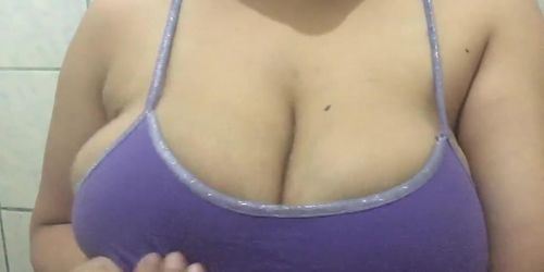 Pinay With Natural Big Tits Teasing Kink Silent