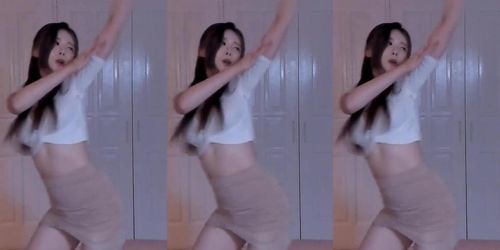 BJ?? Ham Jjing (Sexy Dance - ChungHa Snapping)