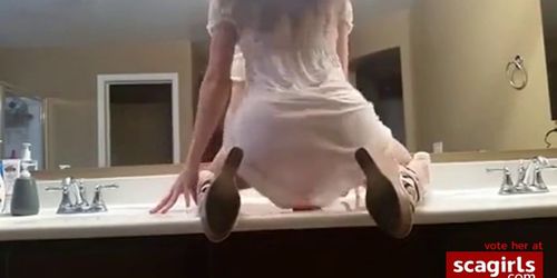 Girlfriends feels horny