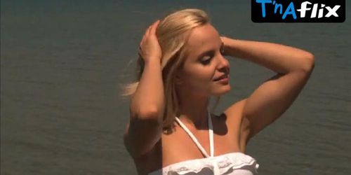 Mena Suvari Bikini Scene  in Restitution