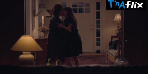 Kathryn Hahn Lesbian Scene  in Mrs. Fletcher