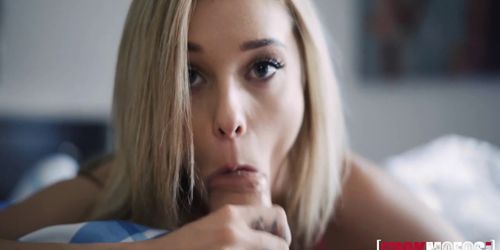 Blonde GF Loves Big Dick (Kali Rose)