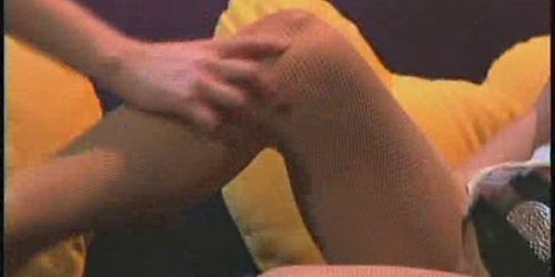 BARE FOOT FUCKERS - Babes Exchanging Foot Fetish Licking