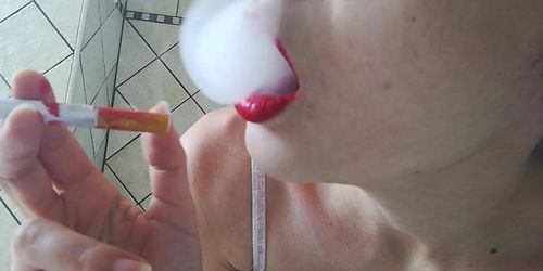 SMOKING ND SUCKING CIGARETTE IN RED LIPS (Tyler Faith)