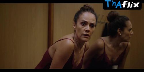 Umaña porn video – Cristina Umana Sexy Scene  in Wild District