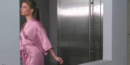 Kristen Scott Makes him Strip Down- NuruMassage (Robby Echo)