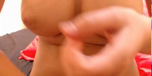 Pretty teen with big boobs masturbates - video 2
