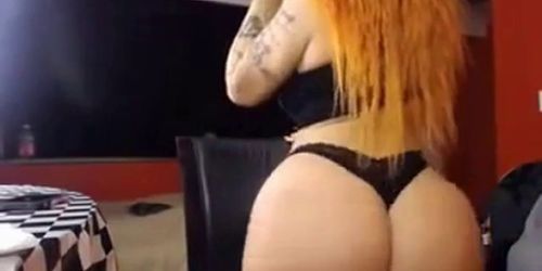 Curvy PAWG Bitch on Webcam - video 2