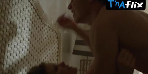 Ellen Wroe Sexy Scene  in Animal Kingdom