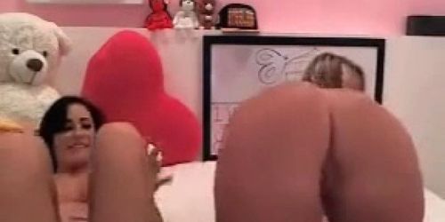 Cam Live Hot  Free Web Cams