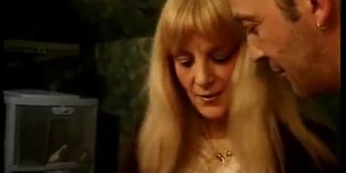 hairy blonde granny fucked