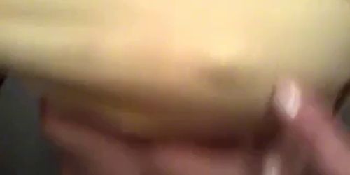 Yellow top big nipples tease and strip