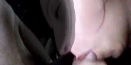 Great blowjob and swallow in the car