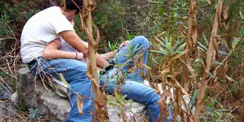 Young girl gets fucked in the nature