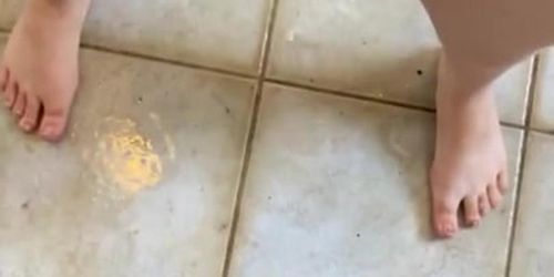 MissJenniP - Peeing On The Bathroom Floor