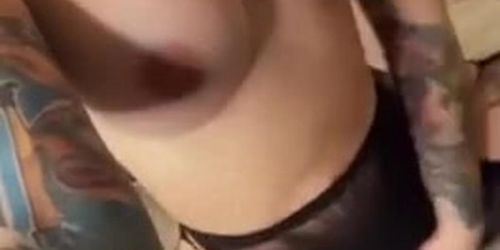 Cintia Cossío masturbándose 