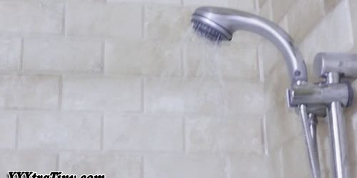 Teeny sluts face shower 