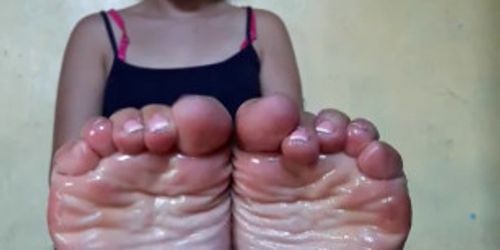 Awsome feet oliy video 5min