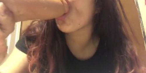 Thick latina masturbating with her dildo part. 1