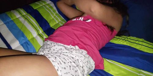 I touched and fucked my sleeping sis until she woke up - Tnaflix.com