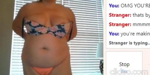 Stripping for stranger on Omegle (Fatpussy )